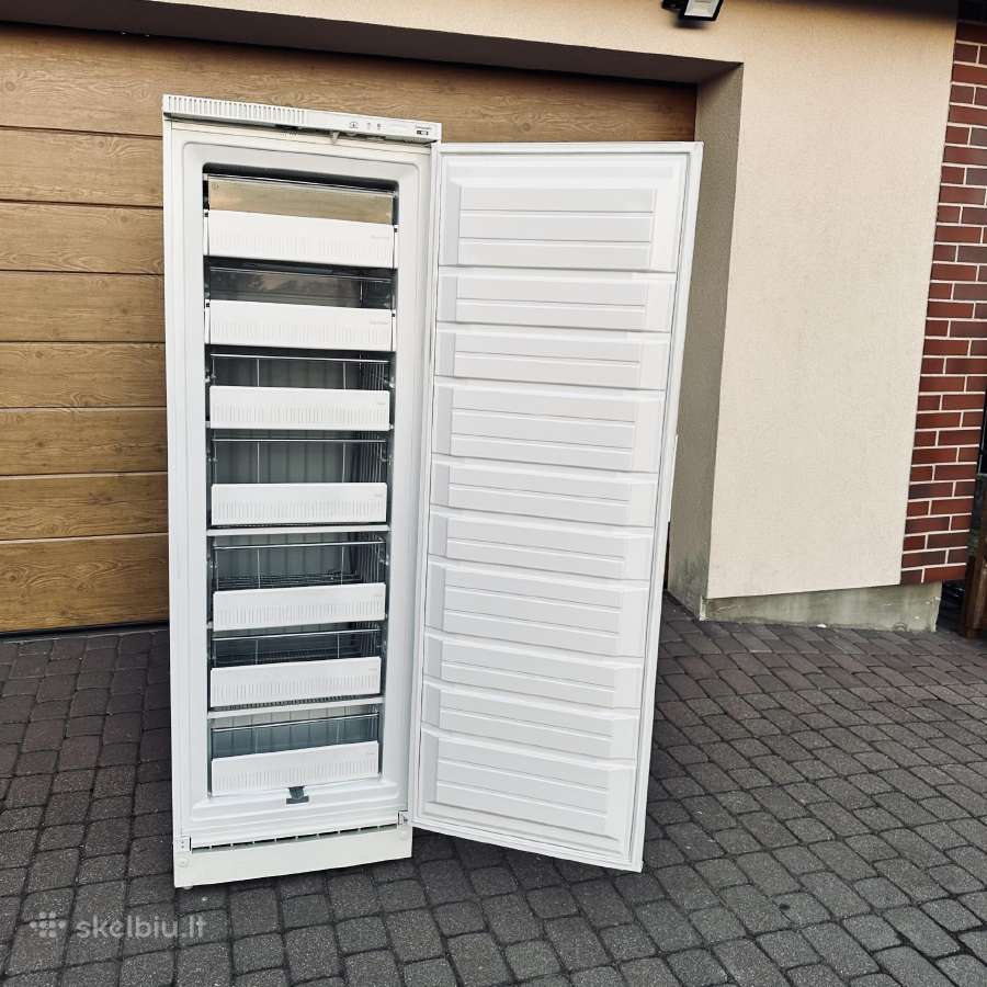 Vokiškas šaldiklis 185 cm.aukščio