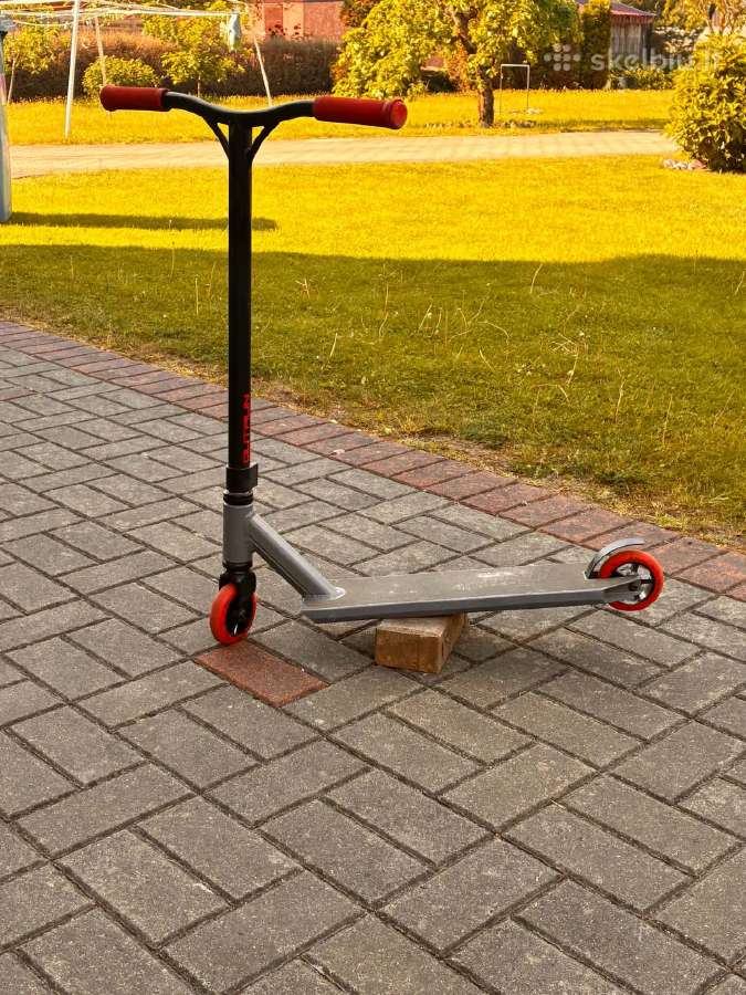 Triukinis paspirtukas "Blz Pro Outrun"