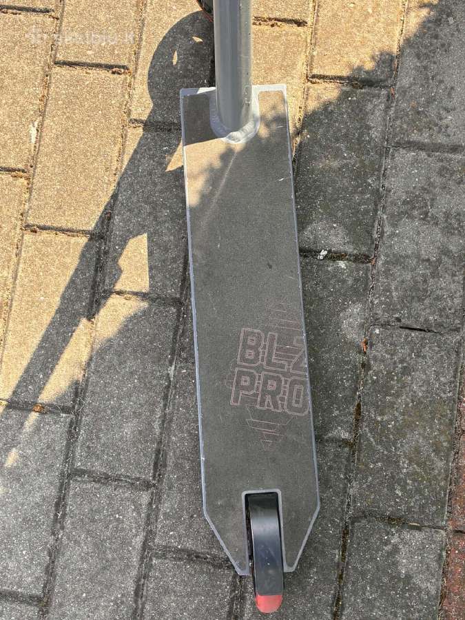 Triukinis paspirtukas "Blz Pro Outrun" - nuotraukos Nr. 2