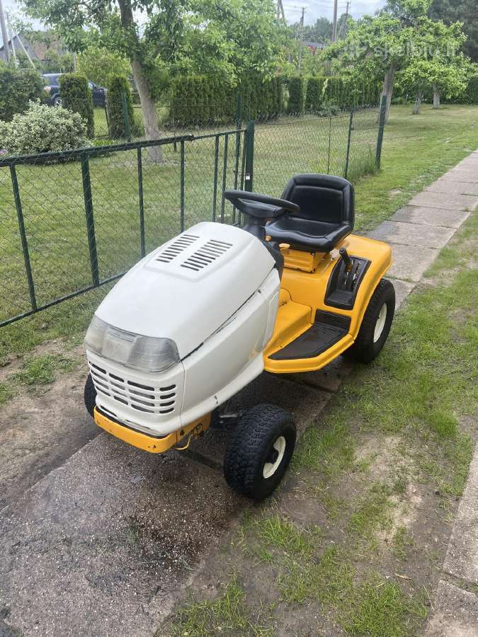 Cub Cadet 2000 Series 16 Ag vejos traktoriukas