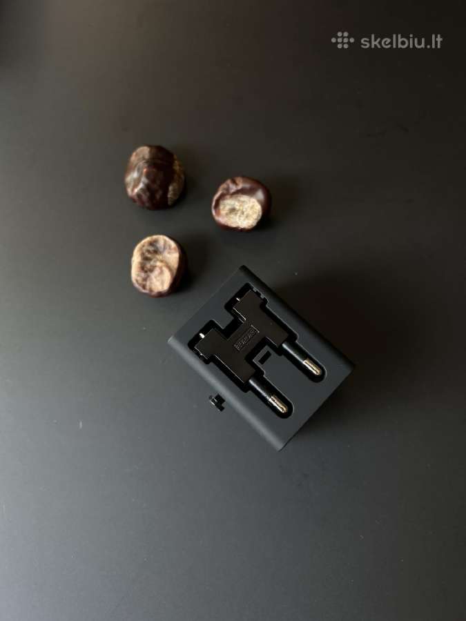 Universalus kelioniu adapteris su Usb. 2 Usb porta - nuotraukos Nr. 4
