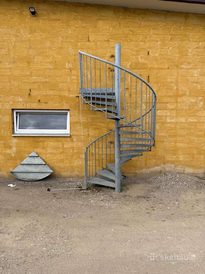 Metaliniai sraigtiniai laiptai