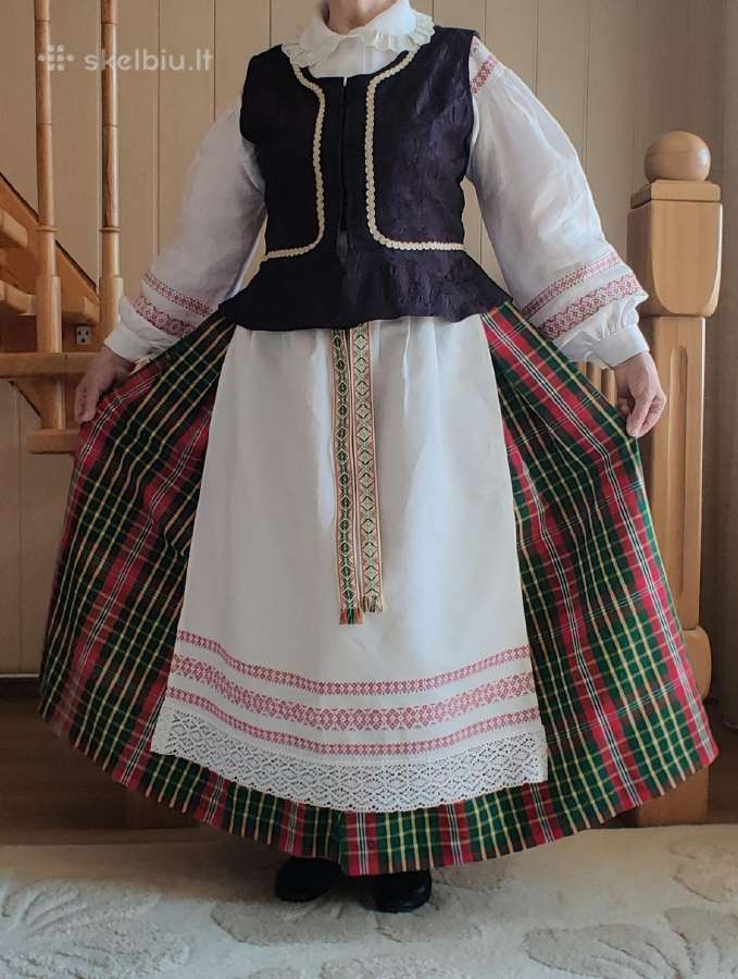 Tautiniai kostiumai vaikams ir suaugusiems - nuotraukos Nr. 19