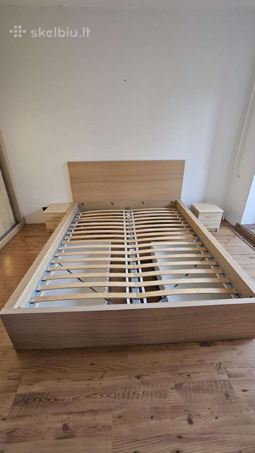 Ikea lova Malm