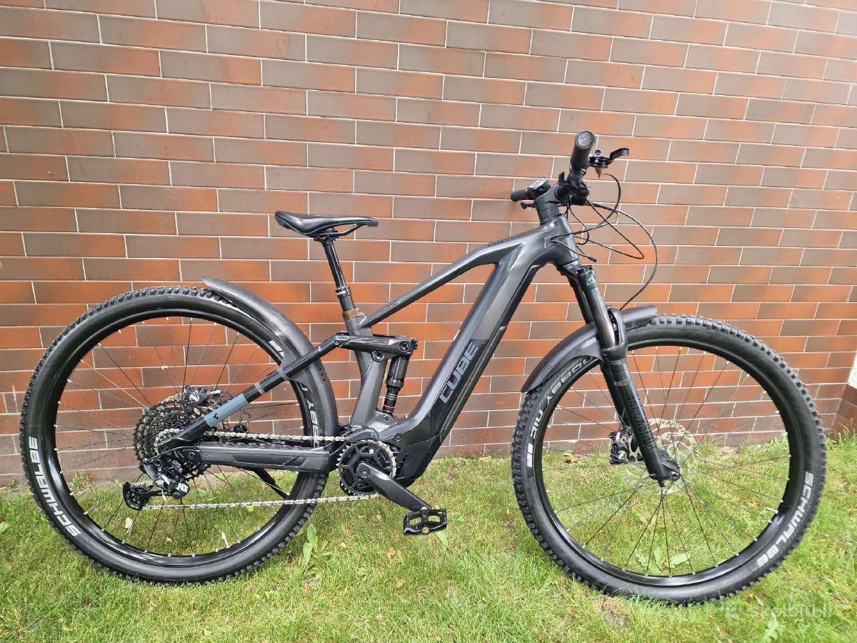 Cube full carbon