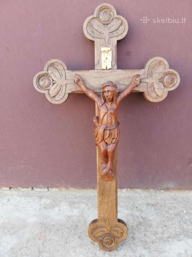 Senas medinis kryzius.60cm. 100e