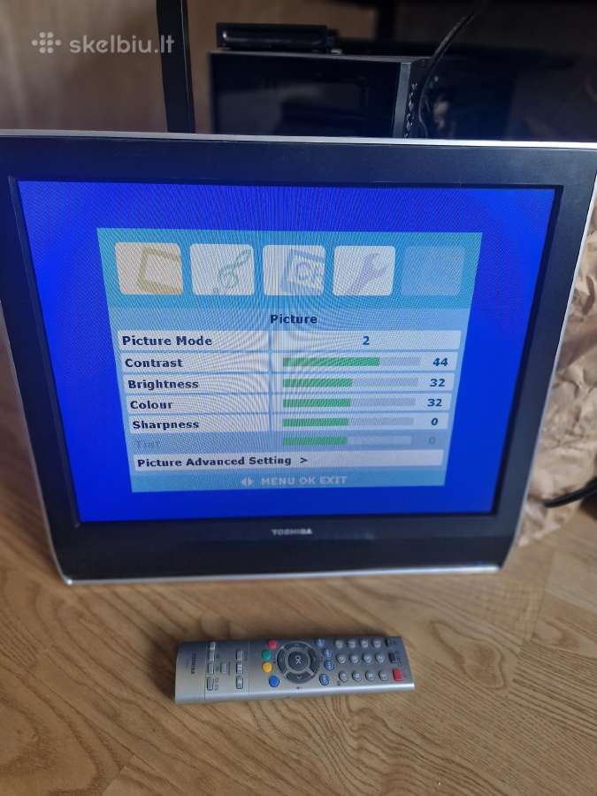 Toshiba televizorius 20"