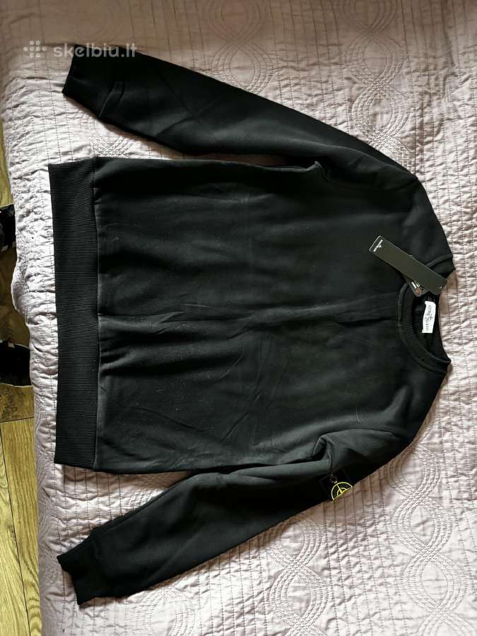 Juoda Stone Island megztinis