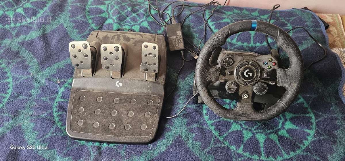 Logitech g923