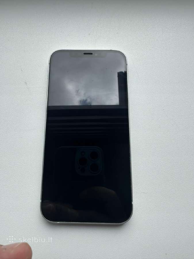 iPhone 12 telefonas