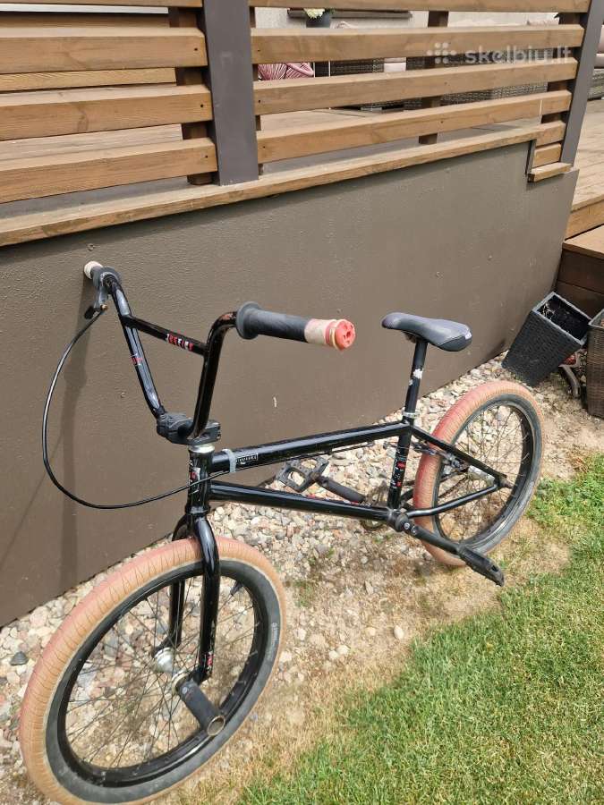 Dviratis BMX