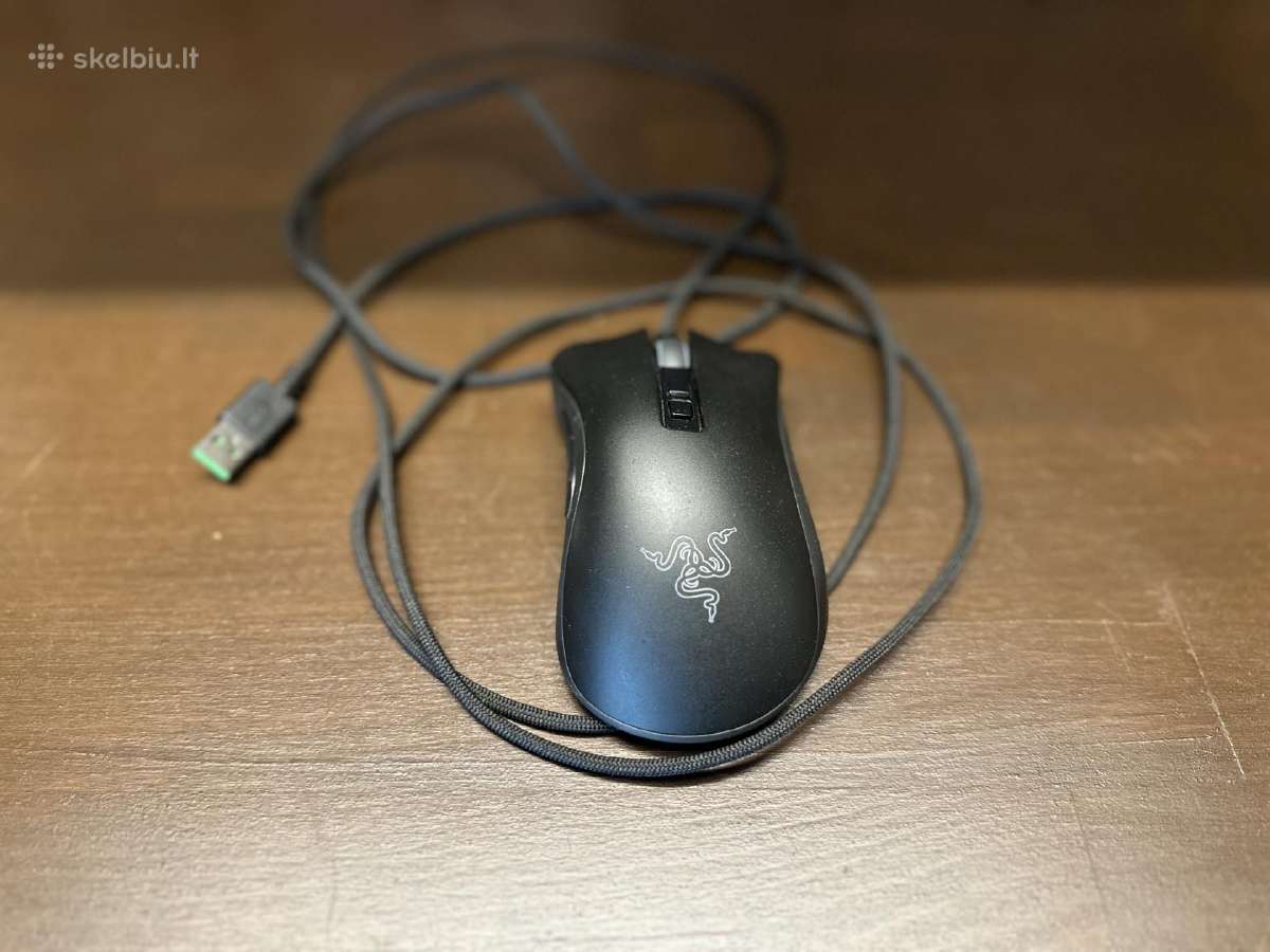 Razer Deathadder V2 žaidimų pelę