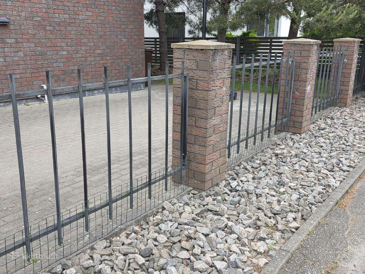 Naudota metalinė tvora, automatinia vartai - nuotraukos Nr. 6