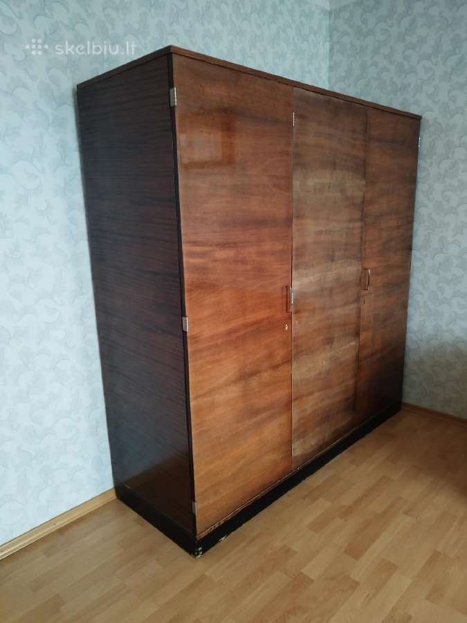 Dovanojami baldai