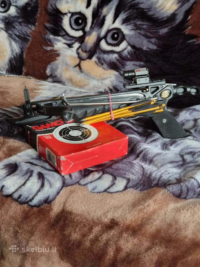 Ek Archery Cobra Xbow 80 lbs. Komplekte 6 strėlės.