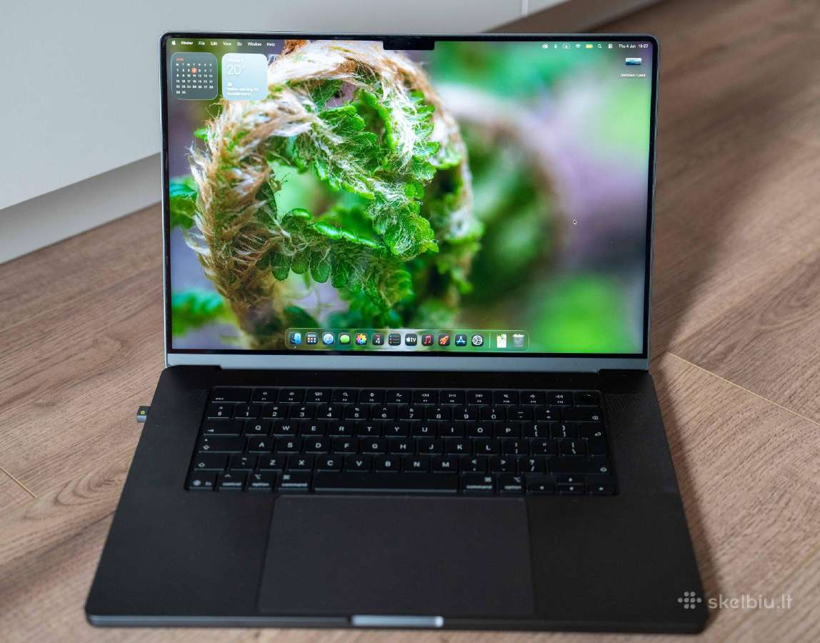 MacBook Pro 16" M5 Max 18c Cpu, 36gb RAM, 2tb SSD