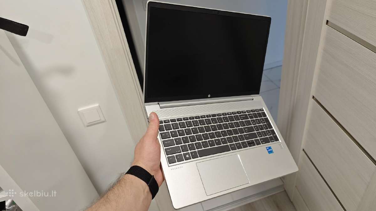 Hp Probook 450 G8 i5-1135g7/8gb/250gb SSD