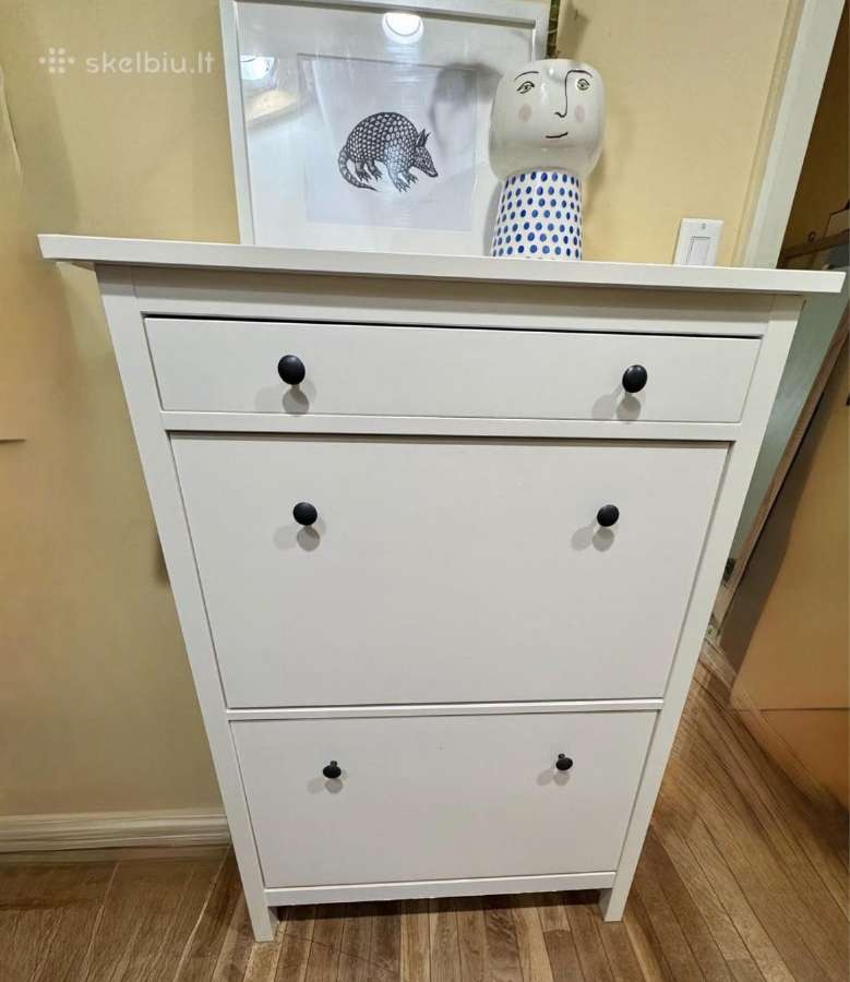 Ikea Hemnes batų spintelė-komoda prieškambaris