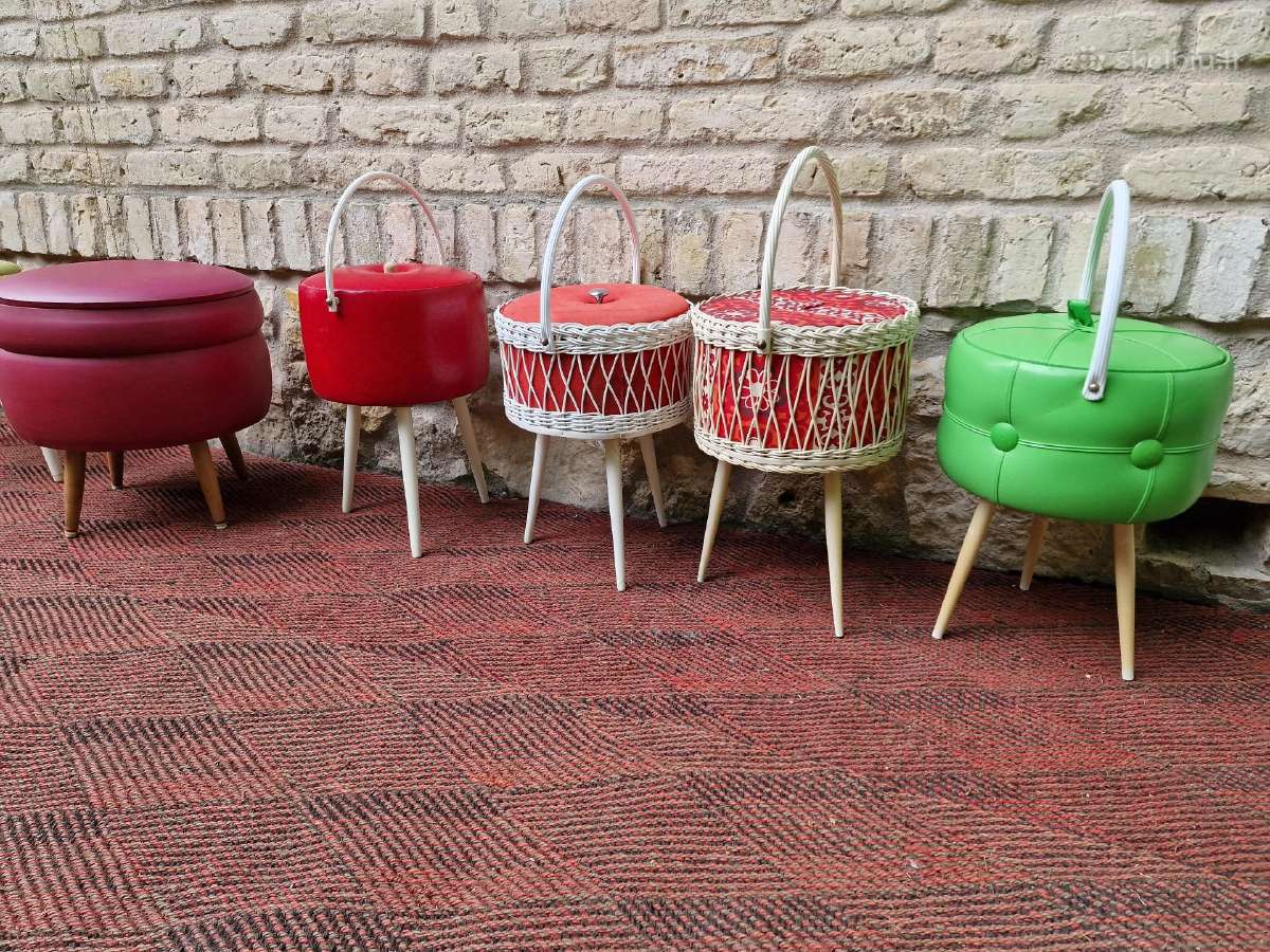 Vintažinės mid century rankdarbių dėžutės,pufas - nuotraukos Nr. 3
