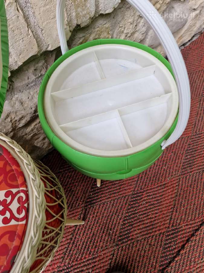 Vintažinės mid century rankdarbių dėžutės,pufas - nuotraukos Nr. 6