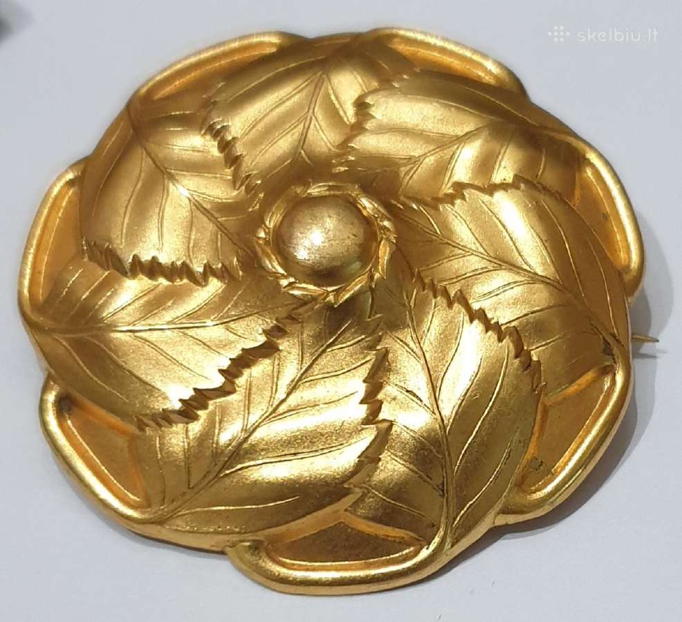 Apvali vintažinė sagė