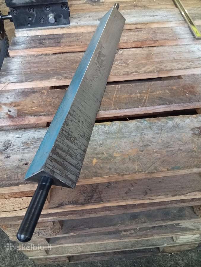 Patikros įrankis, pasukamas stalas