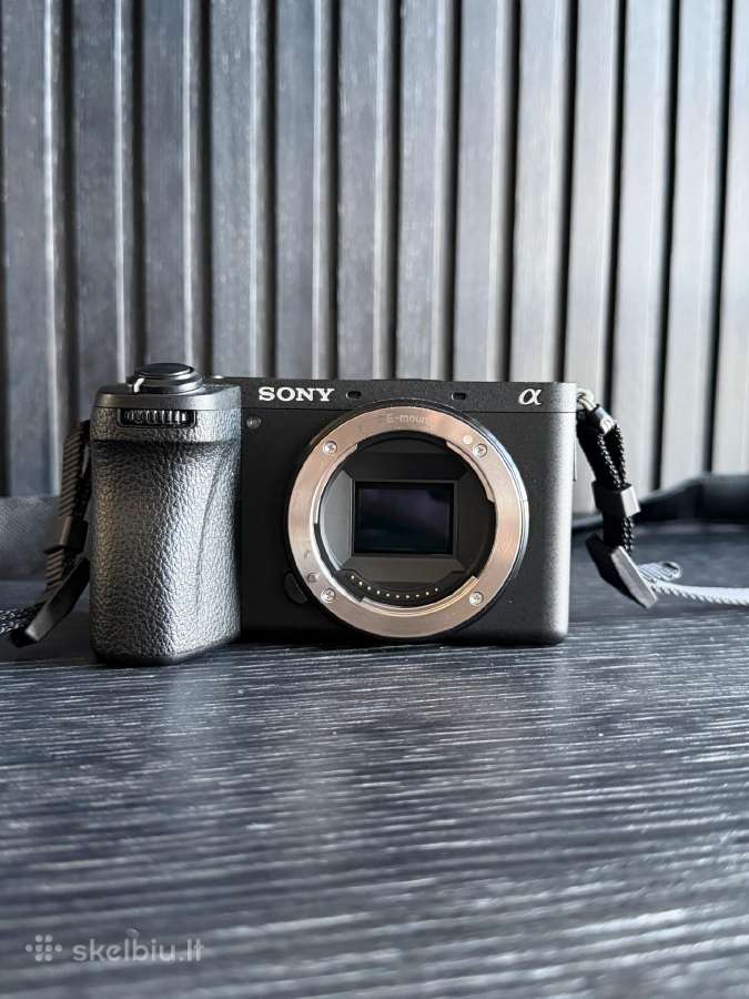Profesionali kamera Sony A6700