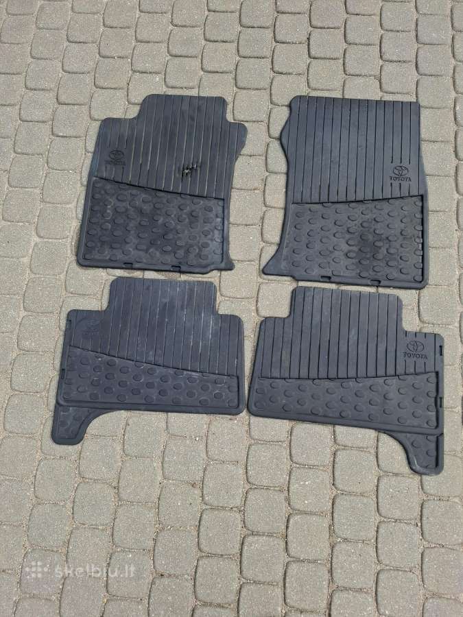 Toyota Land cruiser 120 gum. kilimėliai 65 eur.