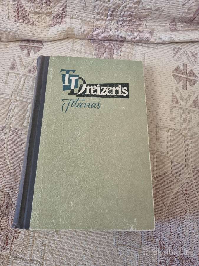 Titanas