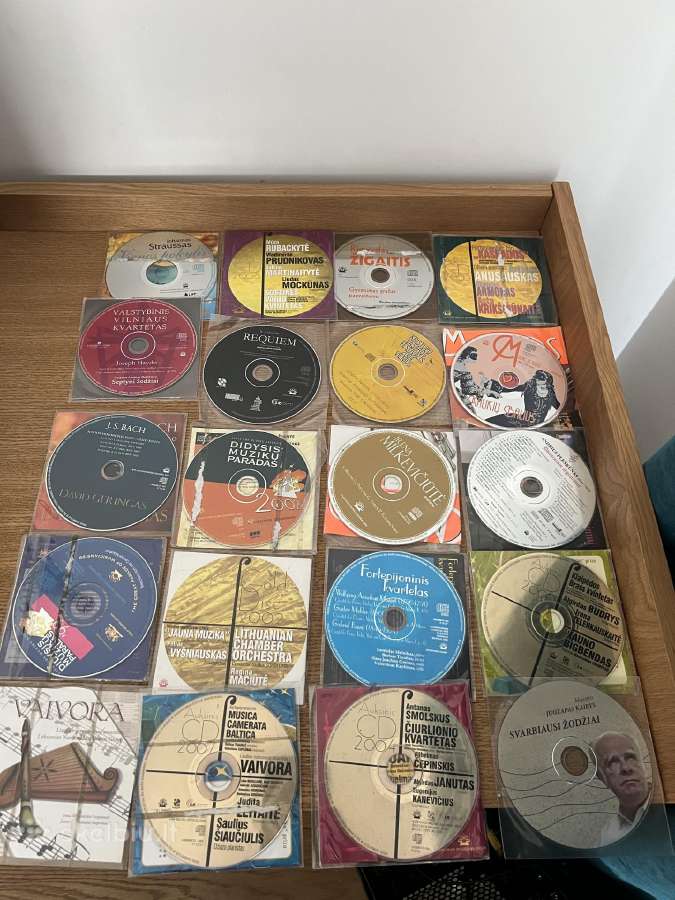 Įvairūs CD