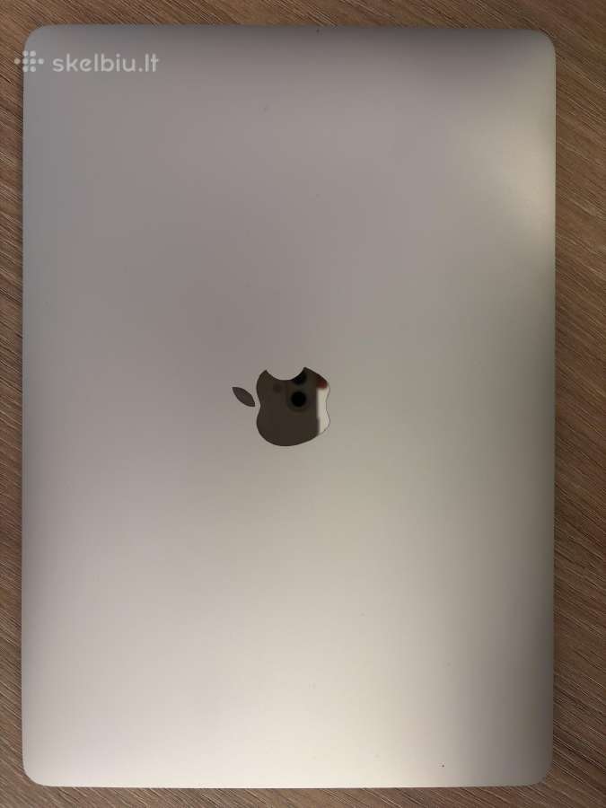 Parduodu MacBook Air 13 M1/8/256