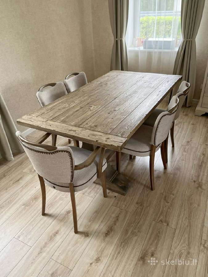 Restauruotas valgomojo komplektas iš Olandijos