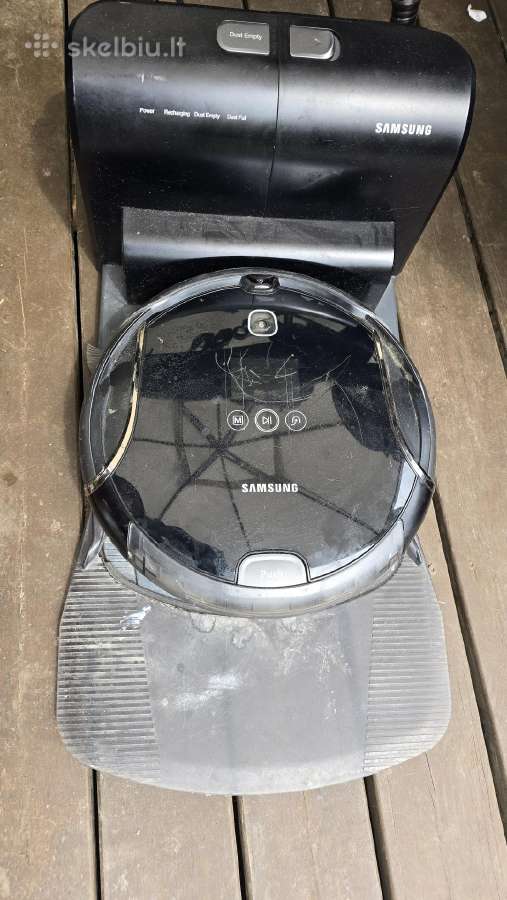 Samsung robotas dulkių siurblys su stotele