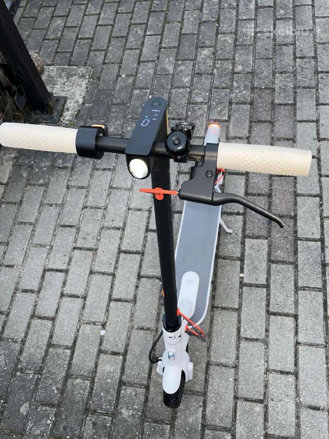 Xiaomi Mi Electric Scooter 3