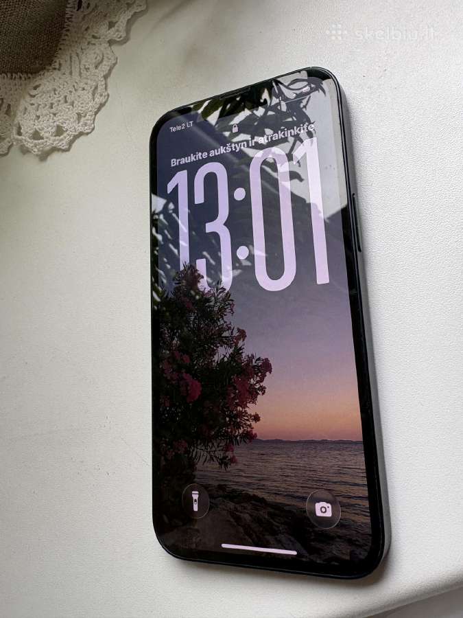 iPhone 13