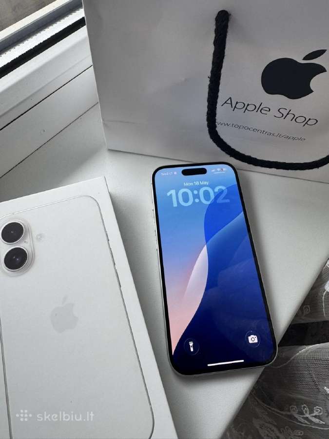 iPhone 16