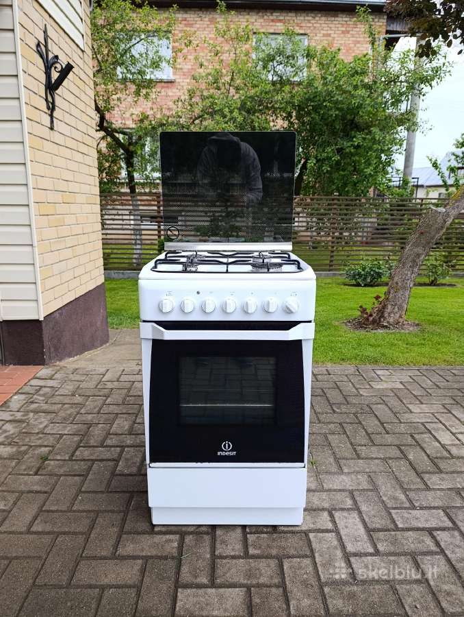 Indesit dujinė-elektrinė viryklė