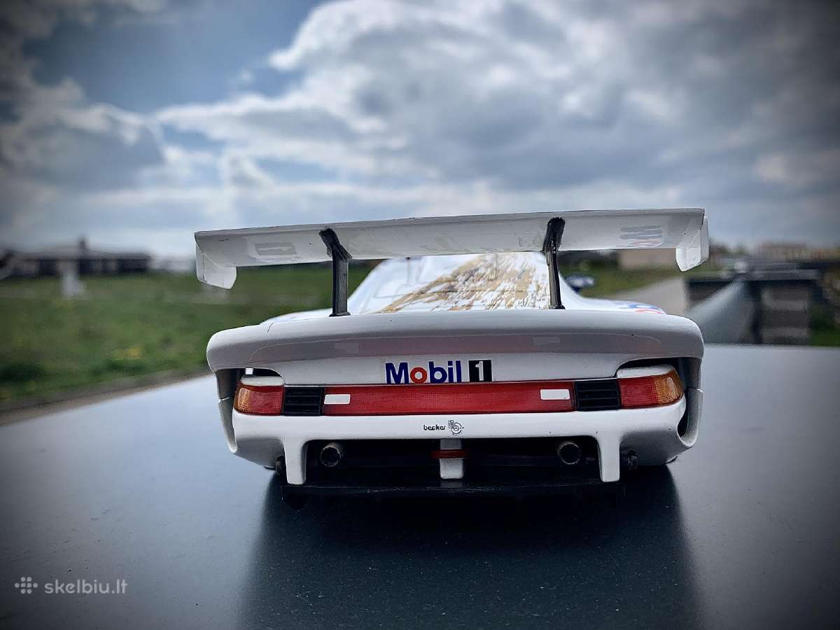 Modelis Ut Models 1:18 Porsche 911 Gt1 – Le Mans - nuotraukos Nr. 5