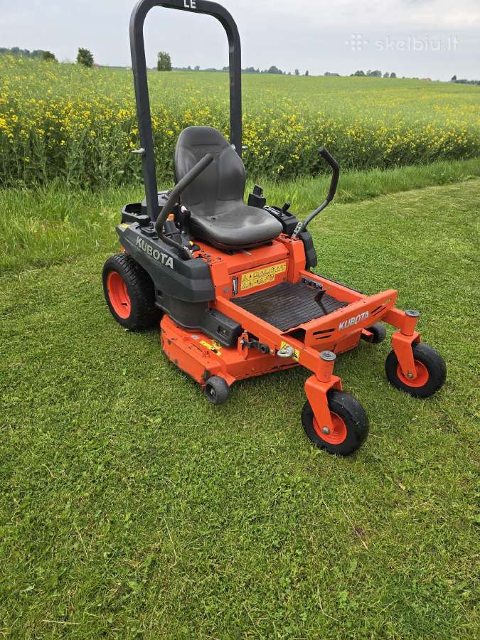 Kubota z122rkw sodo traktoriukas