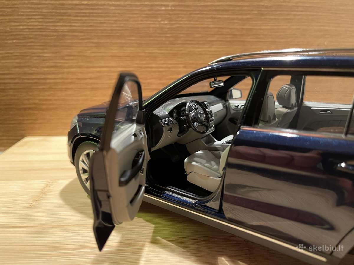 Modelis Norev 1:18 Mercedes-benz Gl - nuotraukos Nr. 3