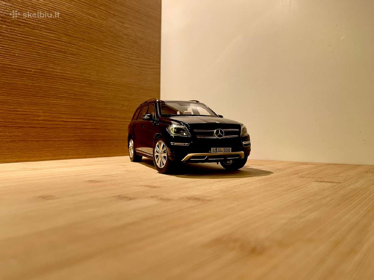 Modelis Norev 1:18 Mercedes-benz Gl - nuotraukos Nr. 8