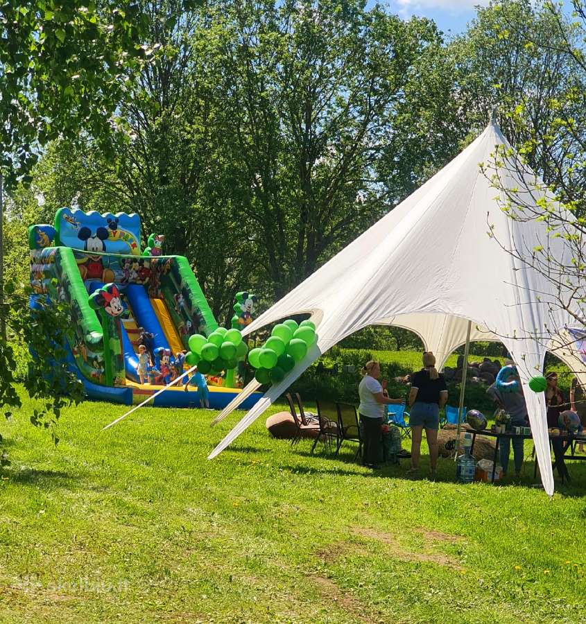 Erdvė vaikų šventėms gamtoje