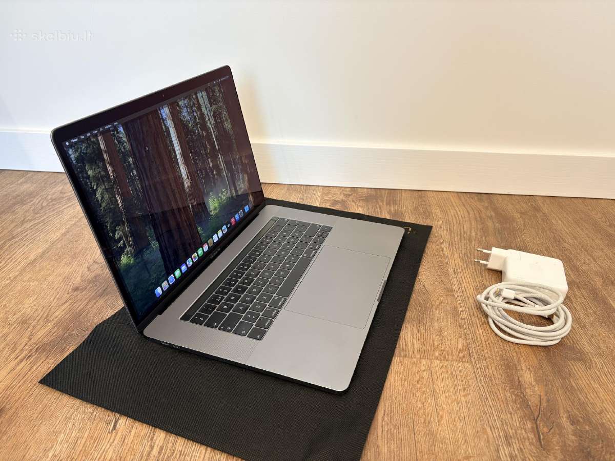Labai galingas MacBook Pro 15 su 32 GB RAM