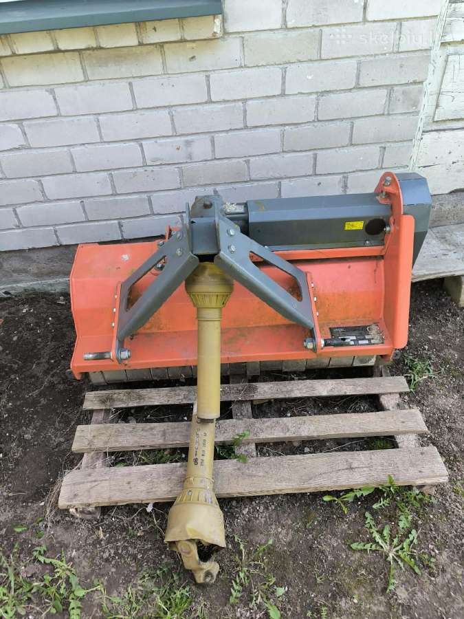 Parduodu žoliapjovę-mulčių.kaina 600 eurų