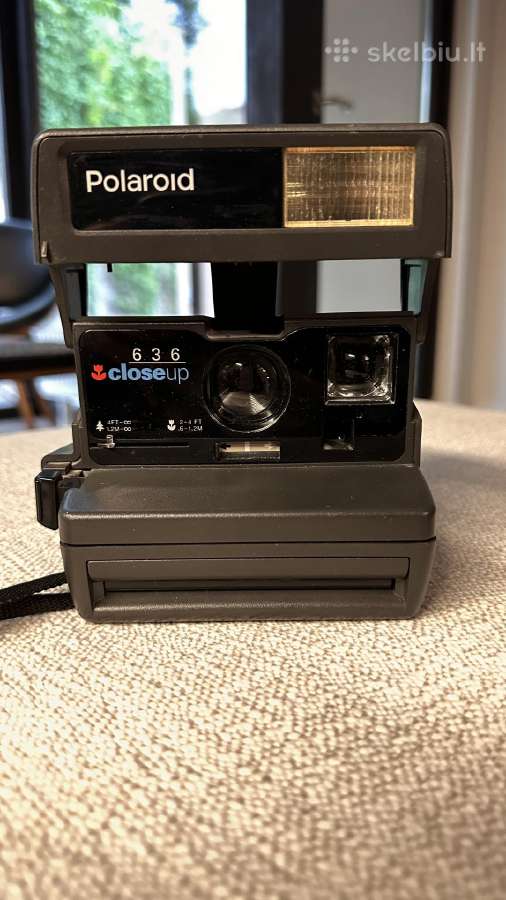 Polaroid 636 Closeup