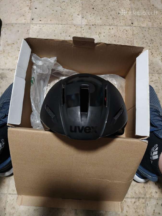 Šalmas Uvex