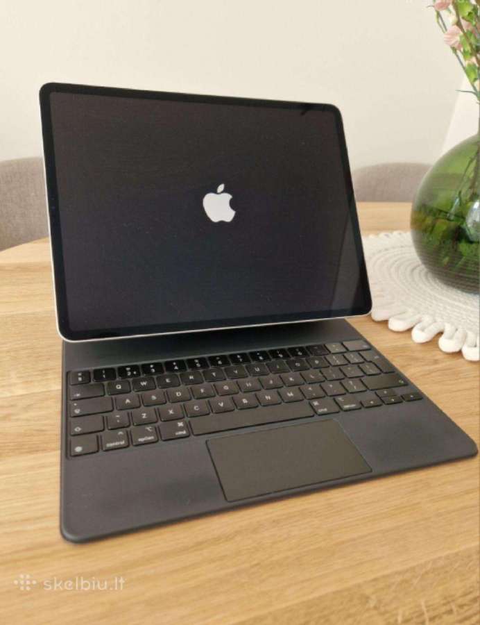 Apple Planšetė + Klaviatūra( 512gb)