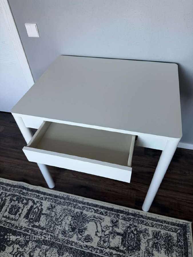 Ikea darbo stalas