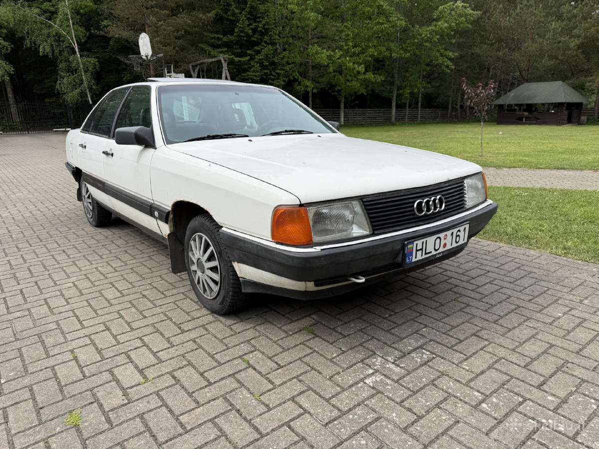 Audi 100,87m