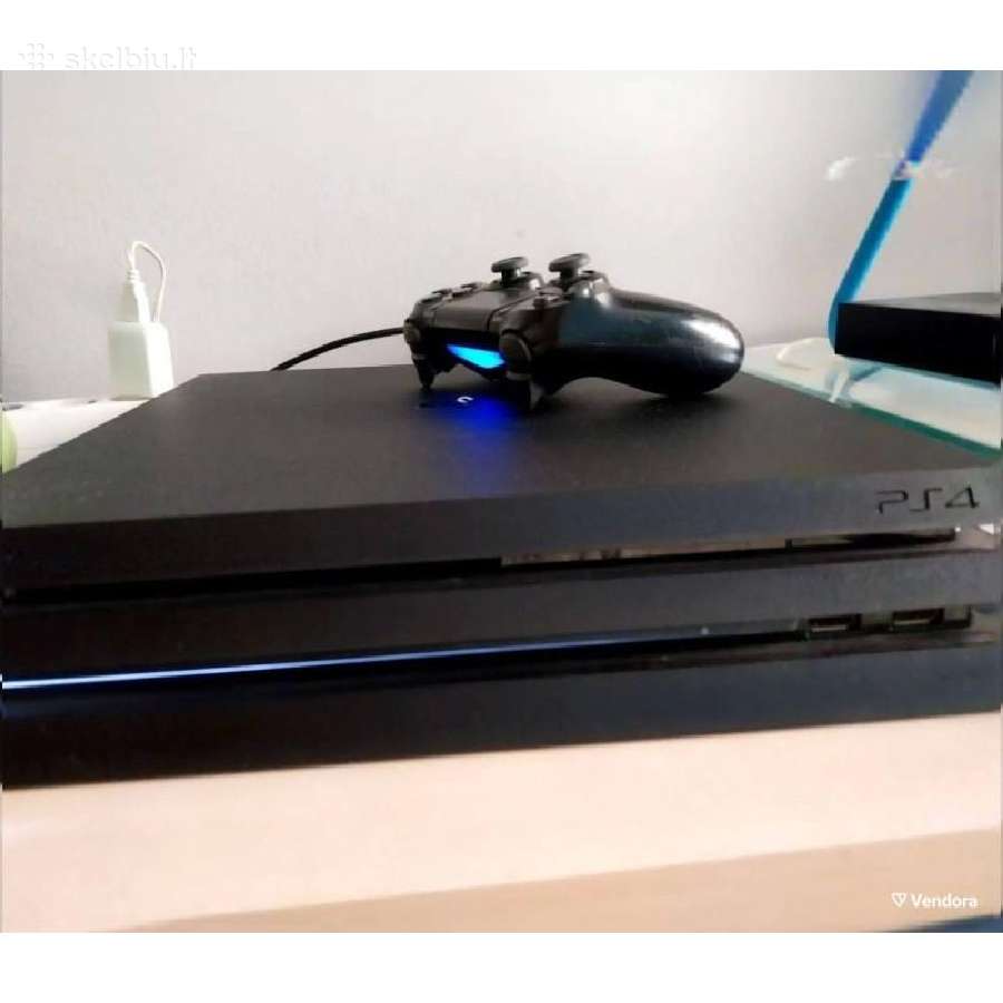Ps4 Pro 1tb atristas su daug zaidimu